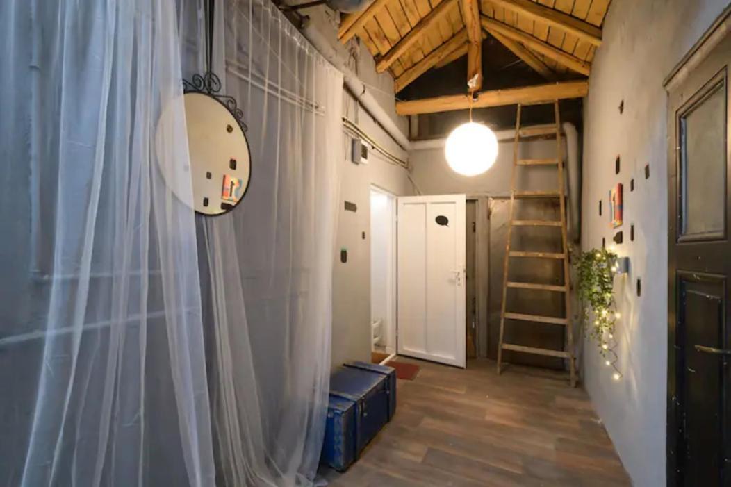 Cozy Loft In The Heart Of Sofia Apartment ภายนอก รูปภาพ